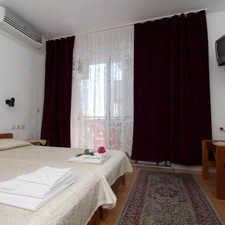 Family Hotel Verona Sozopol Exterior foto