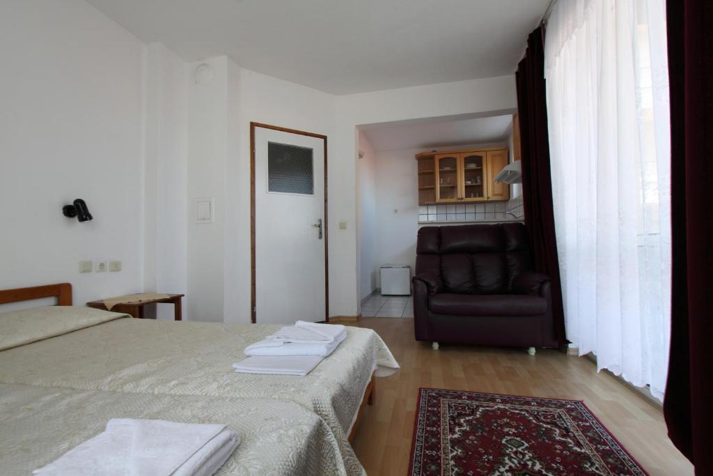 Family Hotel Verona Sozopol Cameră foto