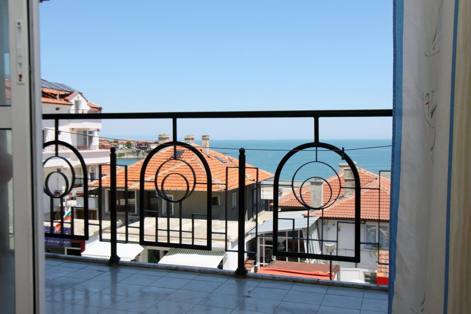 Family Hotel Verona Sozopol Exterior foto